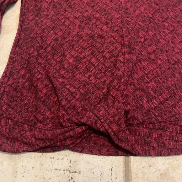Lily Morgan Burgundy Ribbed Knit Long-Sleeve Top - L/G - Picture 2 of 6